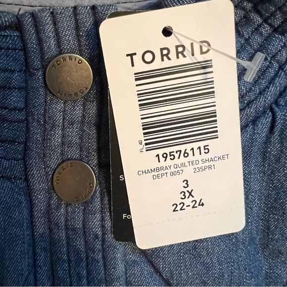 NWT Torrid size 3X chambray quilted Shacket - Picture 3 of 9